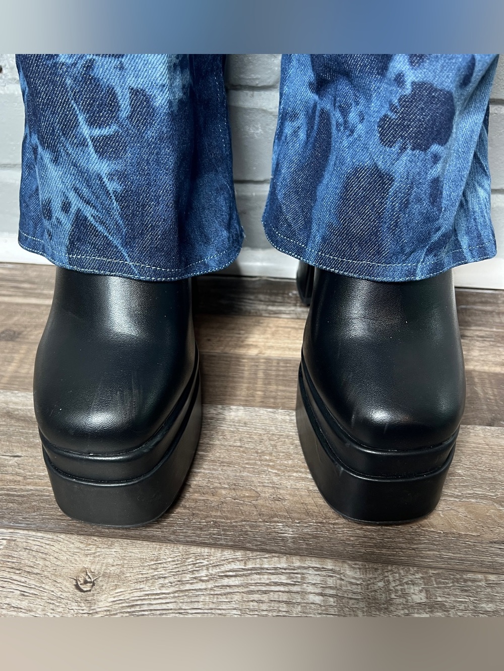 Women's Knee-High Fold-Over Denim Gaiter sleeve Black Platform Boots Size 10 - Picture 4 of 16
